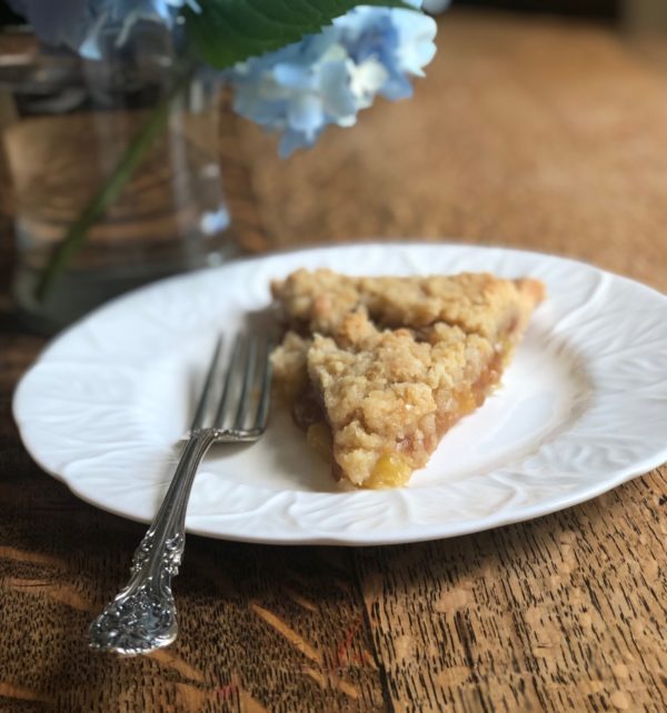 Peach Crumble Pie